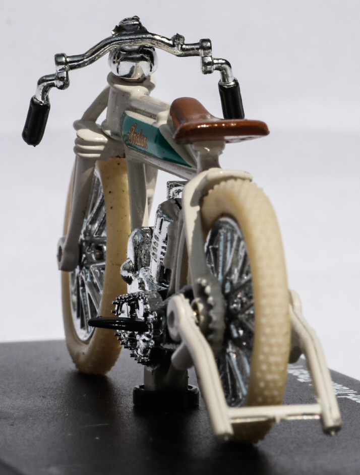 New Ray 1-32 Indian Board Track Racer 1914
